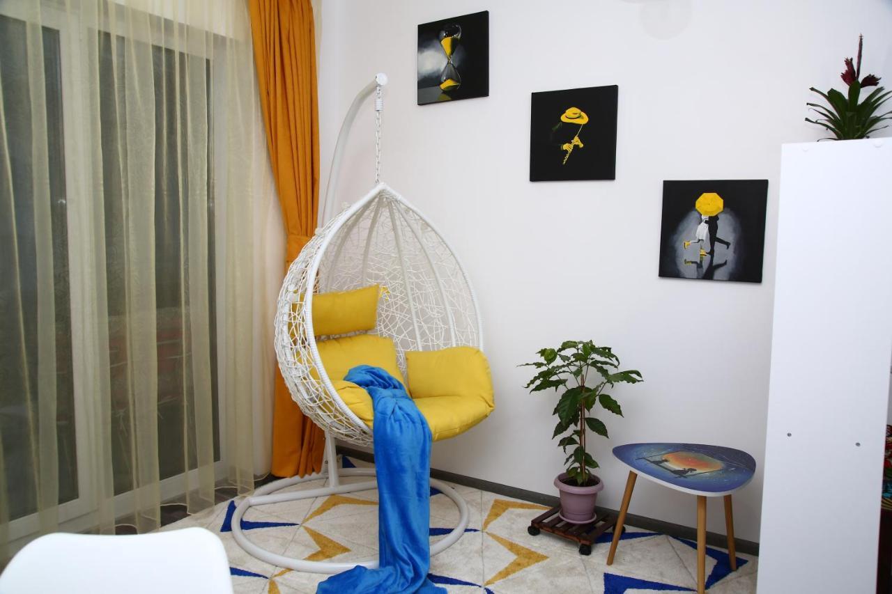 B&M Apartment Braşov Buitenkant foto