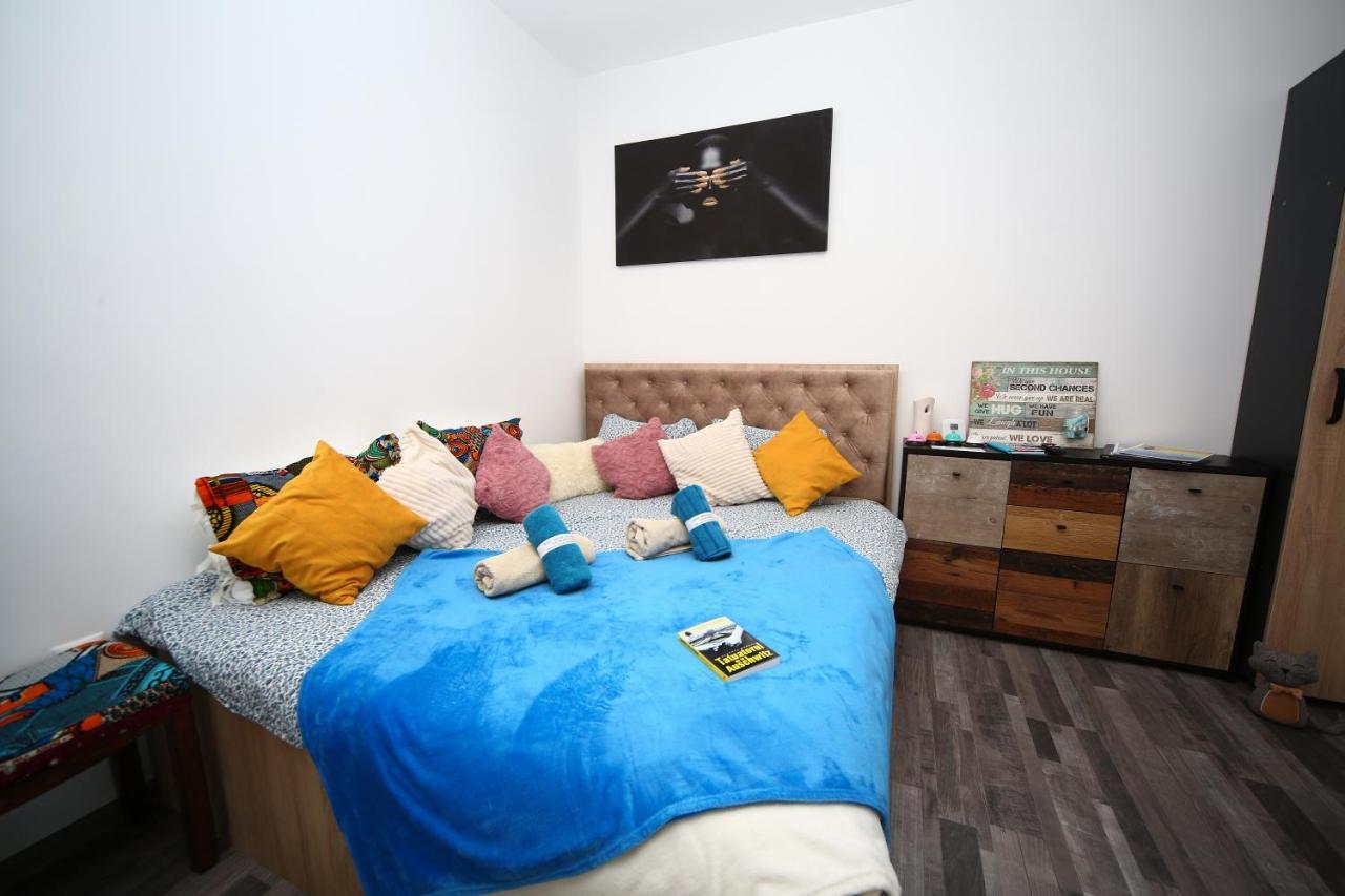 B&M Apartment Braşov Buitenkant foto
