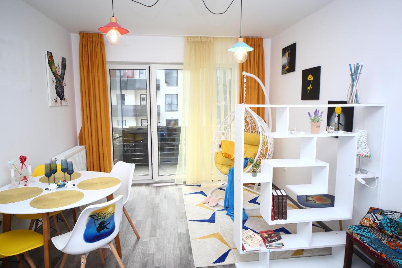 B&M Apartment Braşov Buitenkant foto