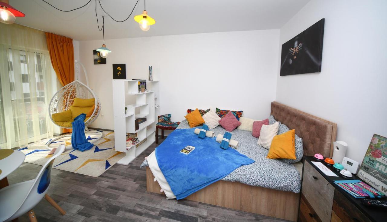 B&M Apartment Braşov Buitenkant foto