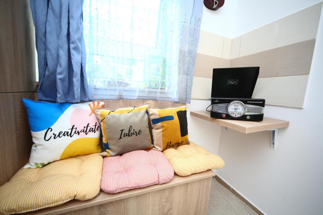 B&M Apartment Braşov Buitenkant foto